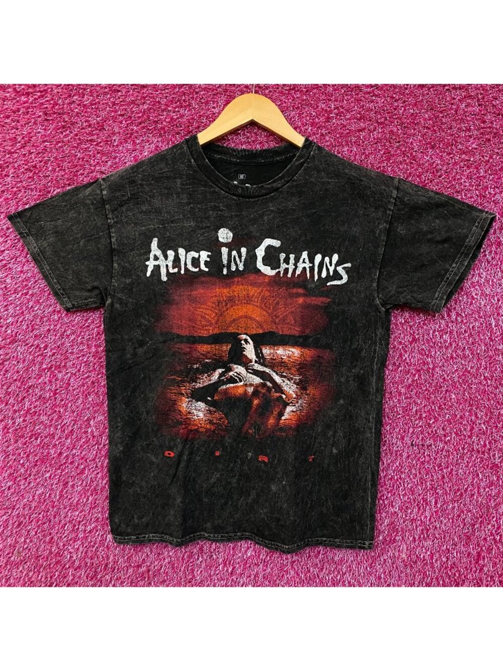 Alice In Chains "Dirt" Album Cover Graphic T-Shirt Medium